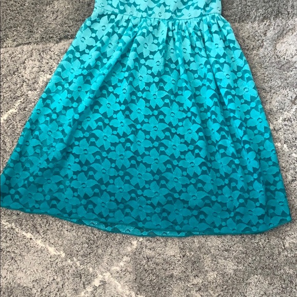 2 FOR 10 DRESSES - Picture 3 of 5